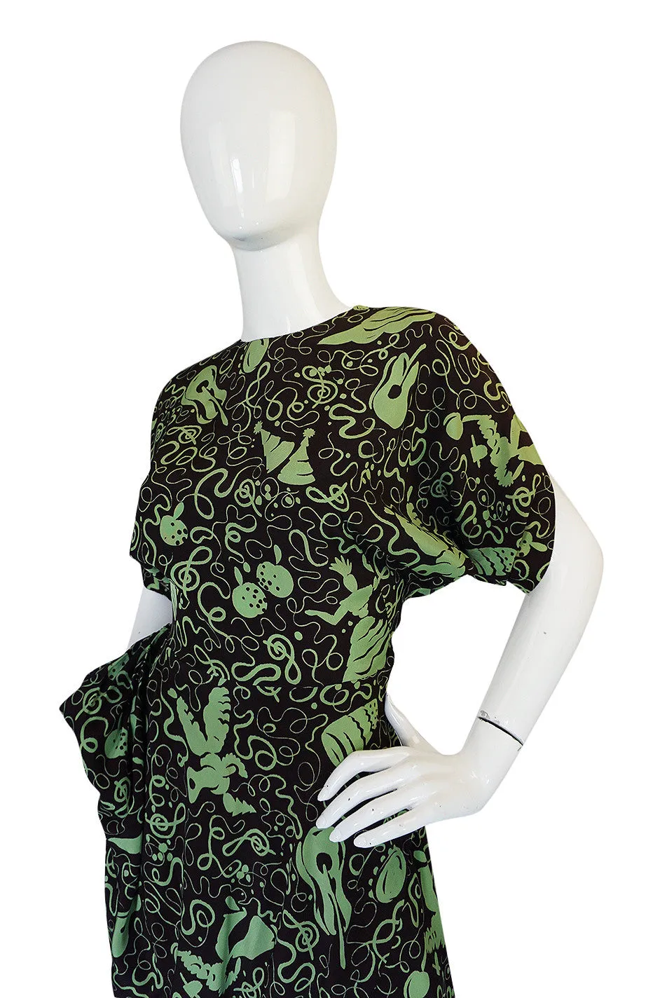 1940s Green & Chocolate Music Print Novelty Swing Dress