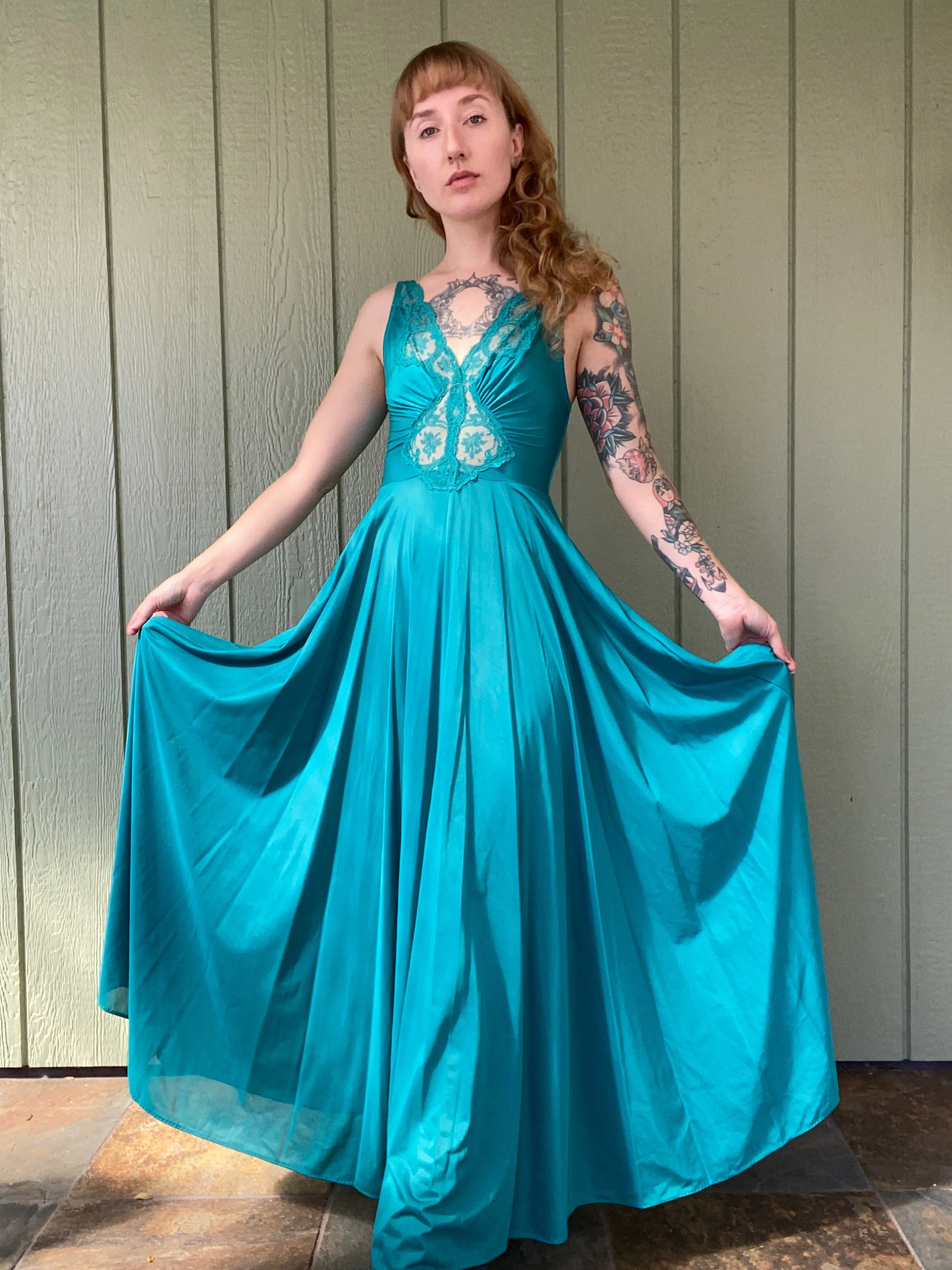 70s/80s Turquoise Olga Peignoir Grand Sweep Nightgown And Robe 9687 9702