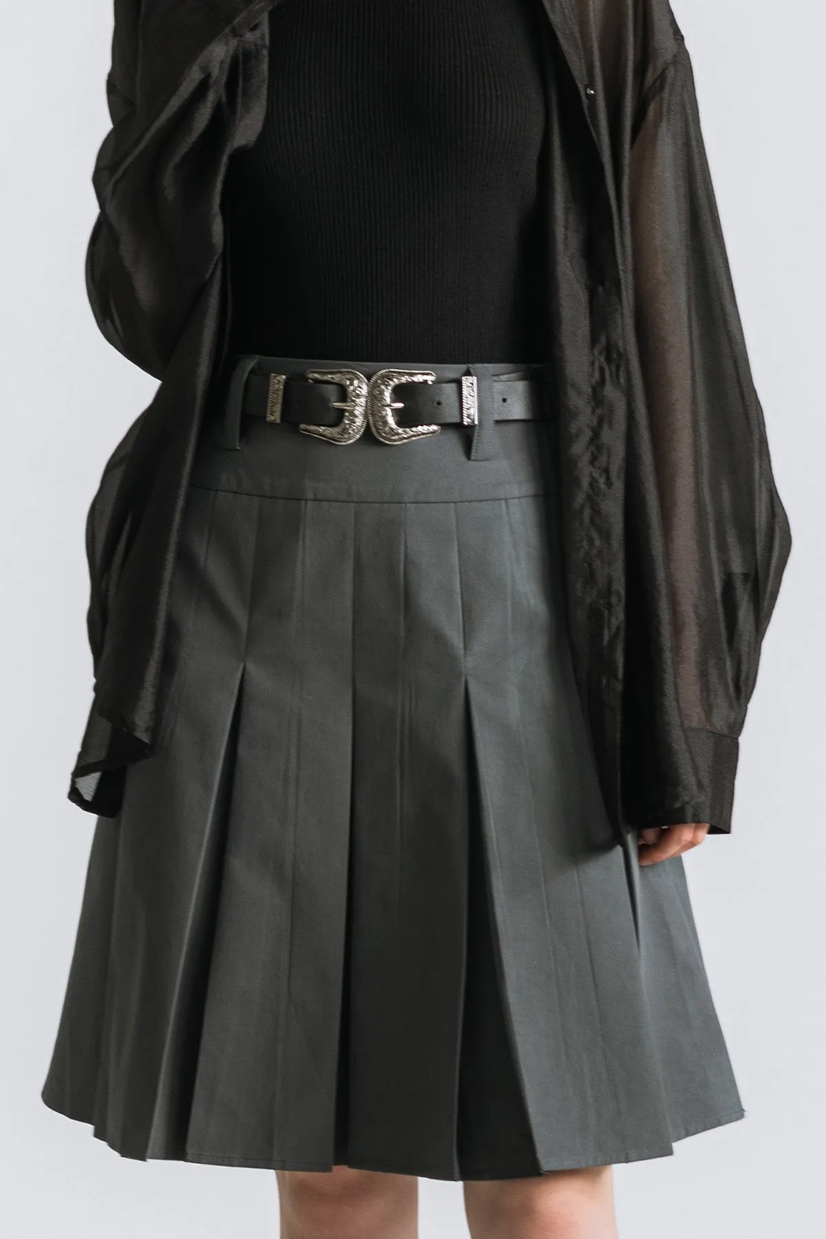 Beillone Belted Pleated Skirt