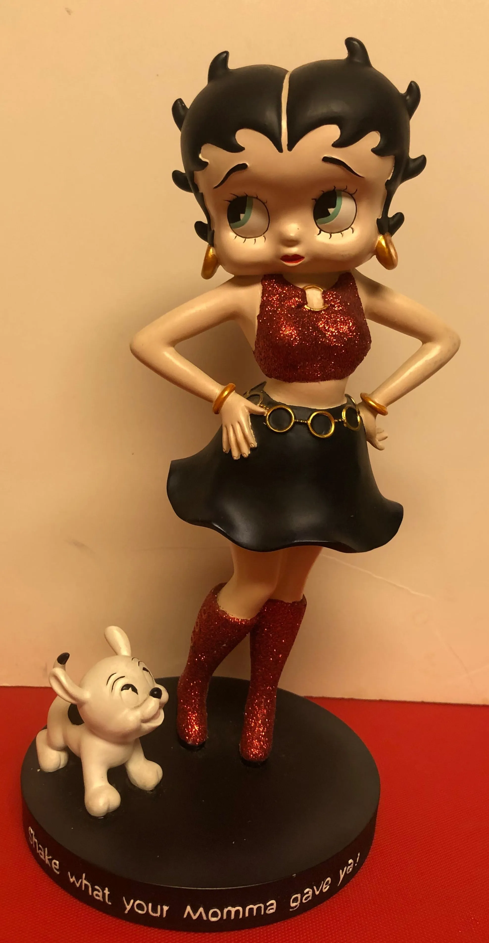 Betty Boop Shake it like your mama gave you Bobble Figurine    Retired   Rare Piece