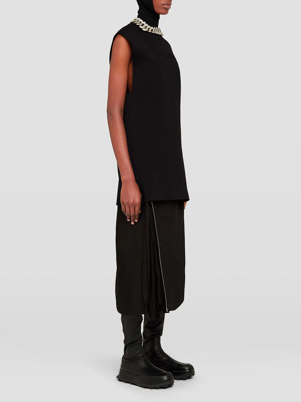 Black midi skirt