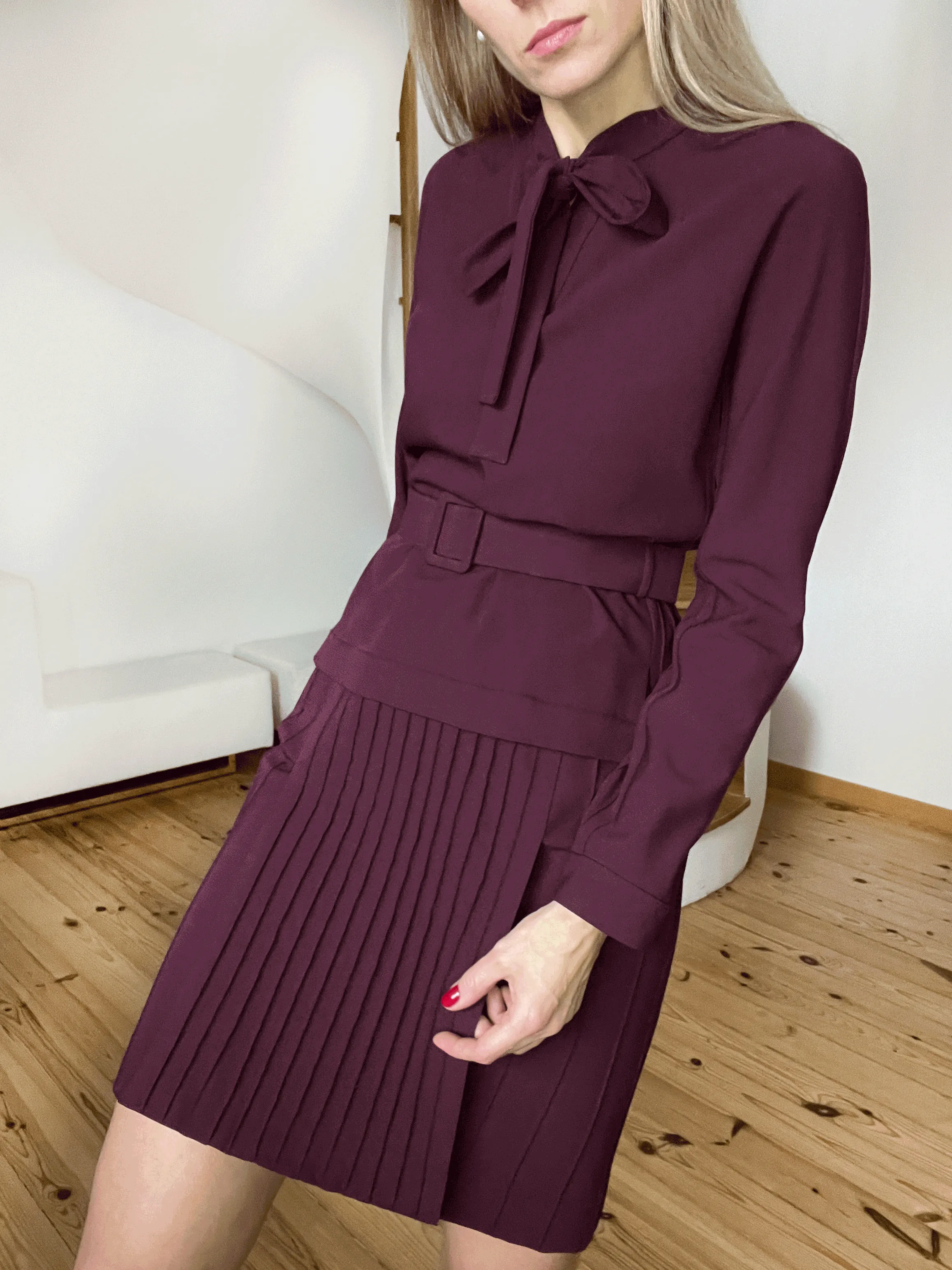 Burgundy viscose-blend crepe skirt suit