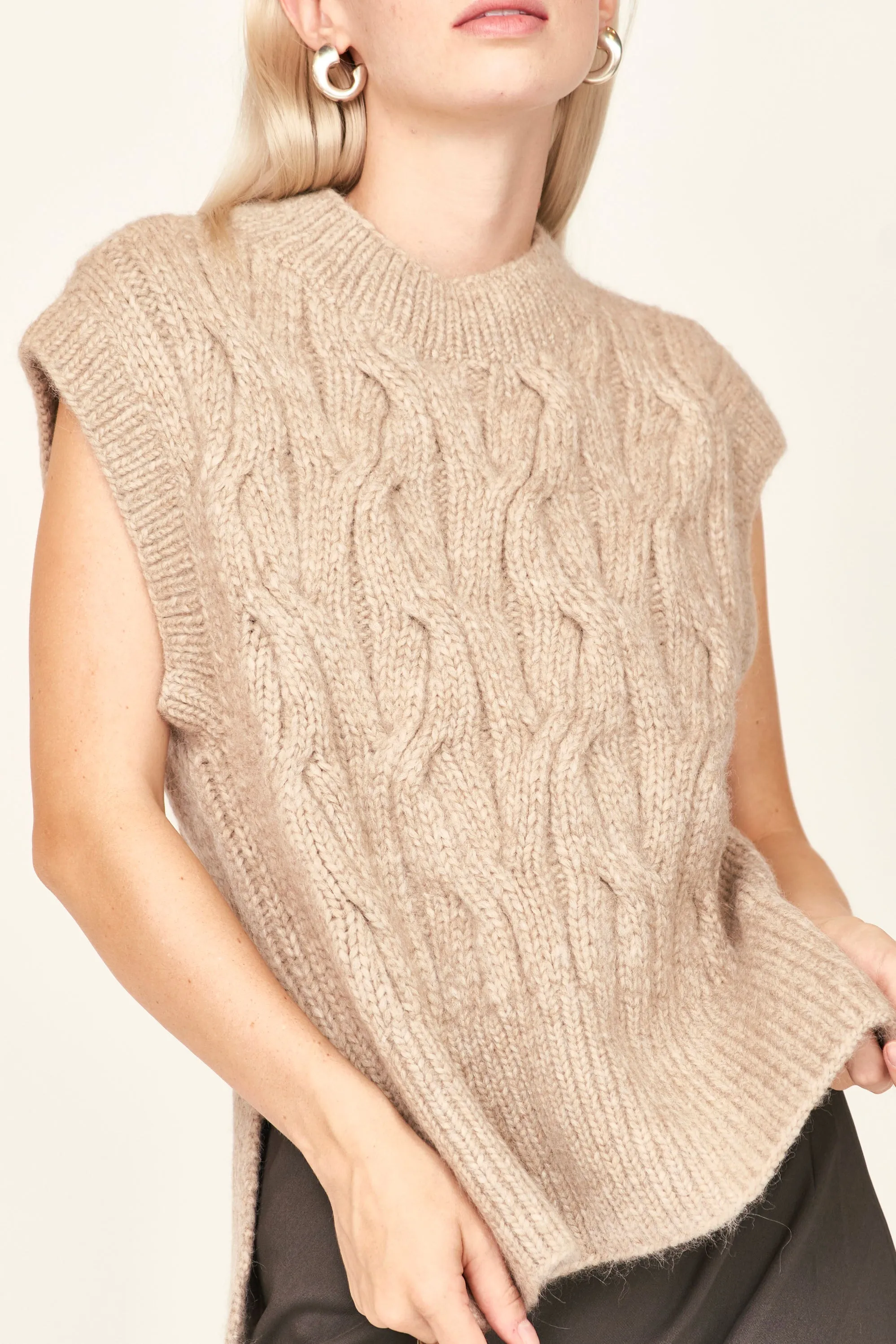 Cortina Hand Knit Sweater Vest in Camel