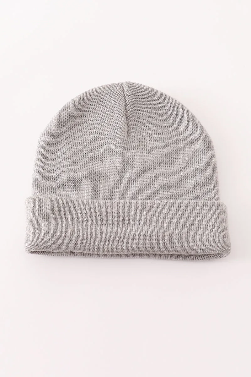 Grey ribbed basic knit beanie