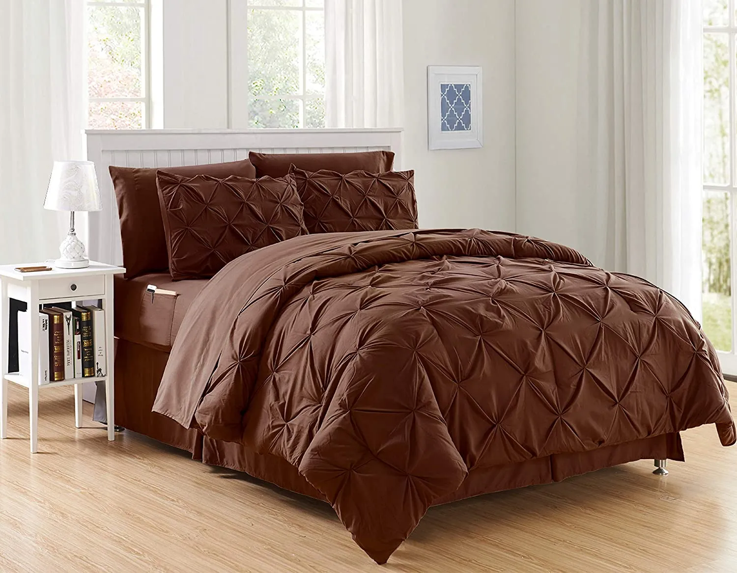 Luxury Softest Coziest 8 pcs Bed-in-a-Bag Comforter Set Silky Soft Double Sided Pockets