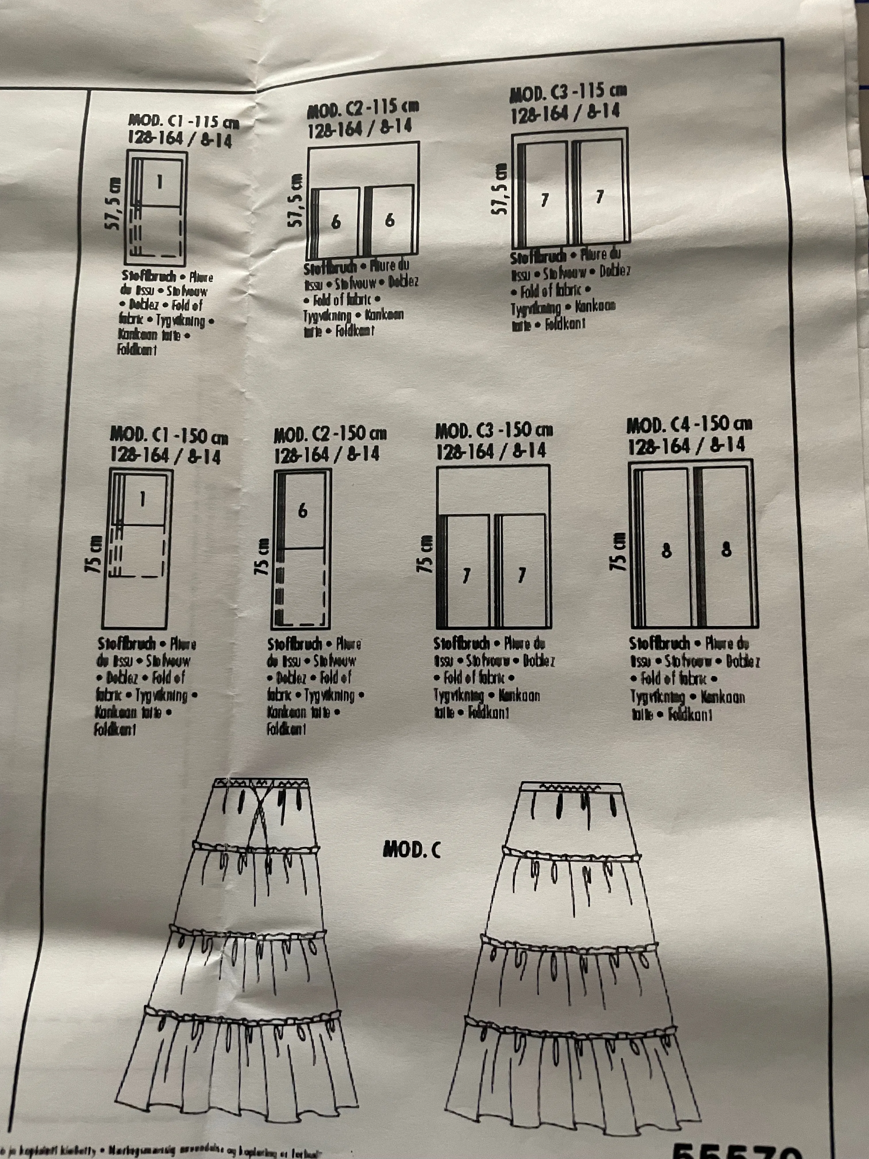 Neue Mode Pattern M55570 UNCUT Girls Skirt Sizes 8, 10, 12, 14