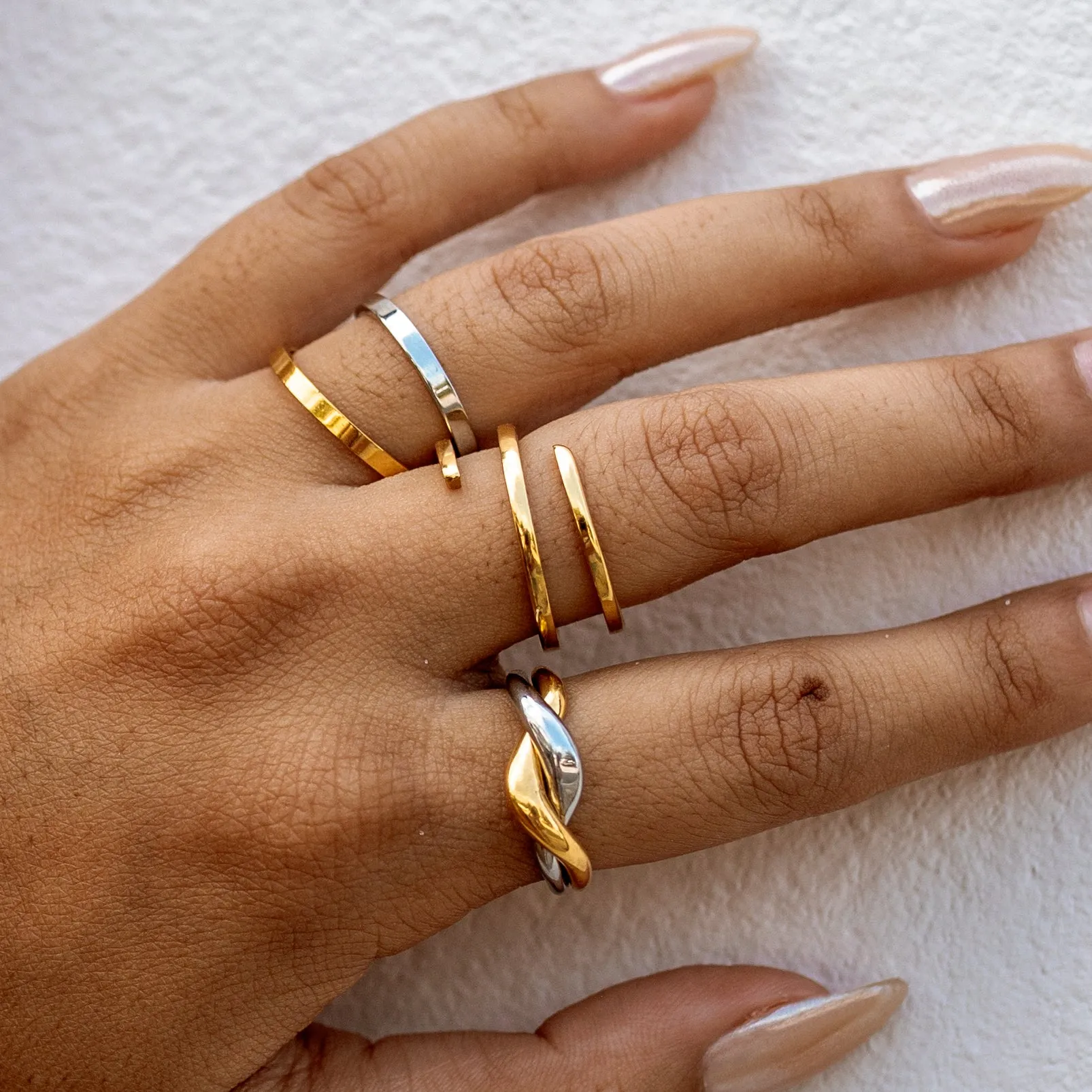 Staple Ring Gold