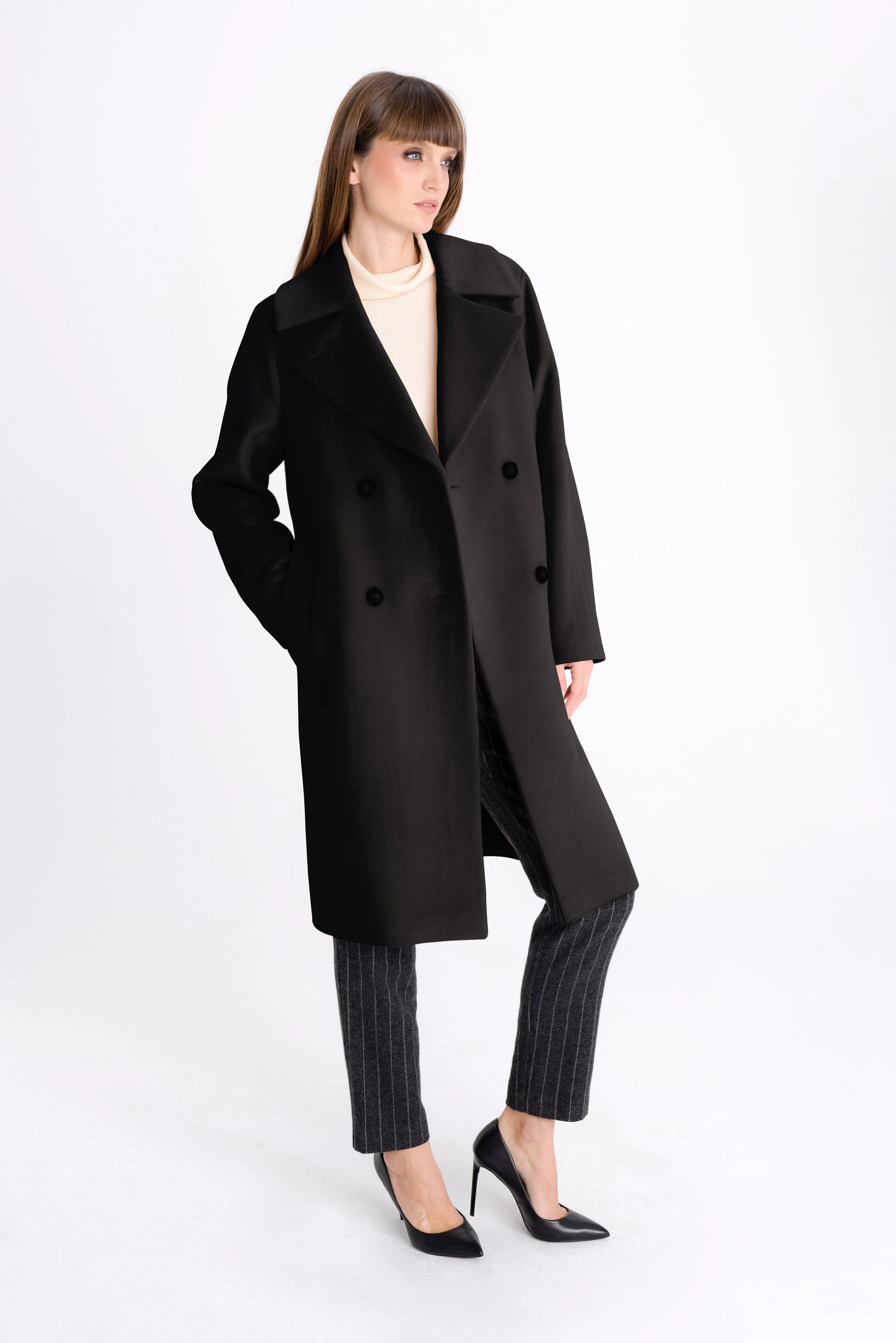 STRAIGHT BLACK COAT WITH ANGORA