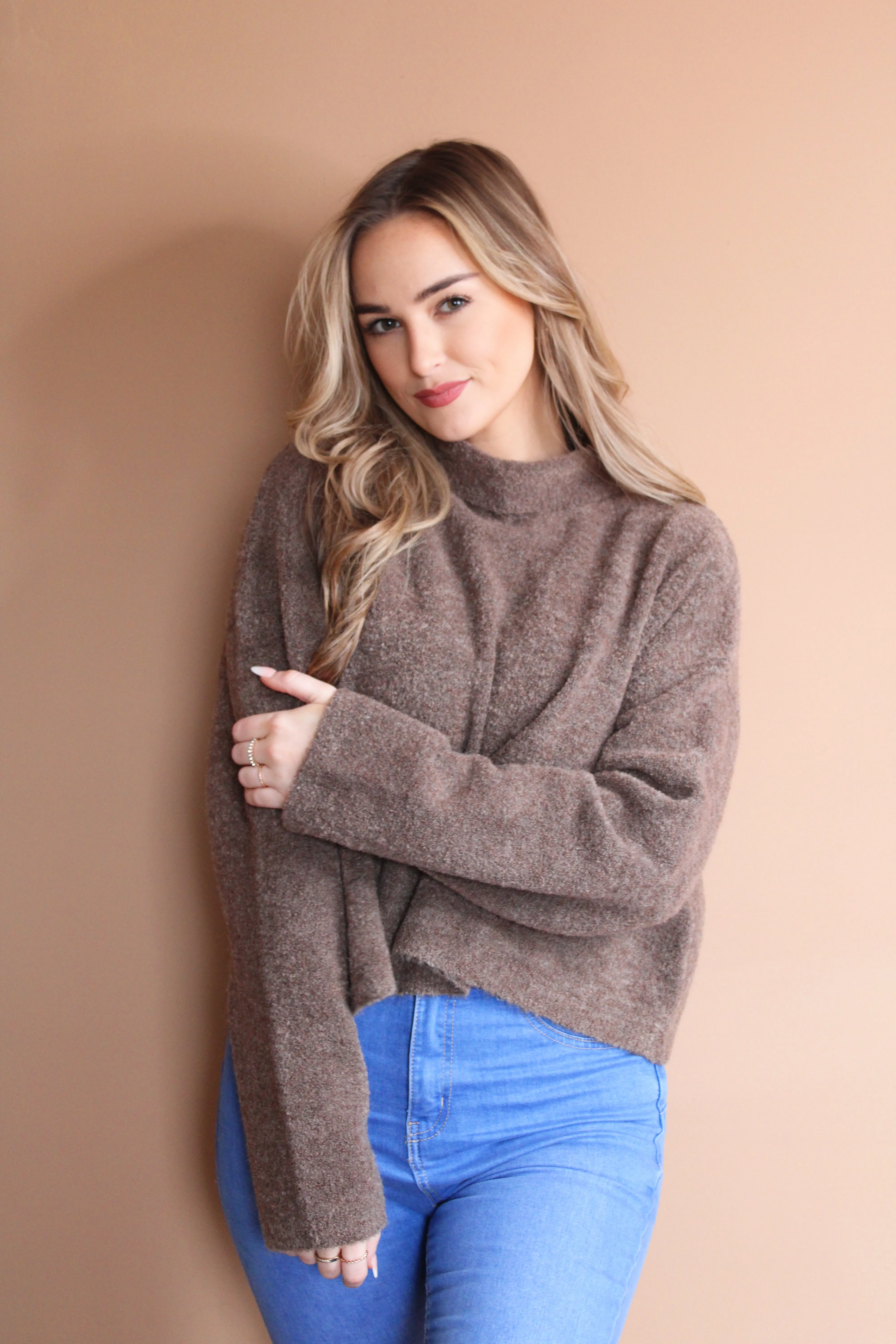 The Sienna Sweater in Alpaca Wool/Boucle in Coffee Brown