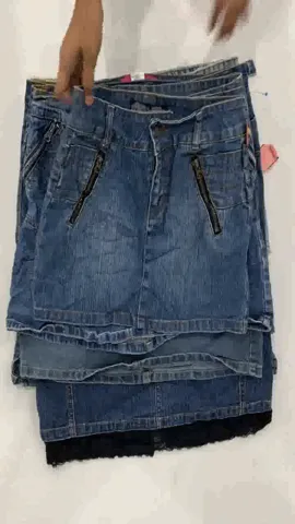 Vintage Y2K IT Girl Denim Mini Skirt (DR-001)